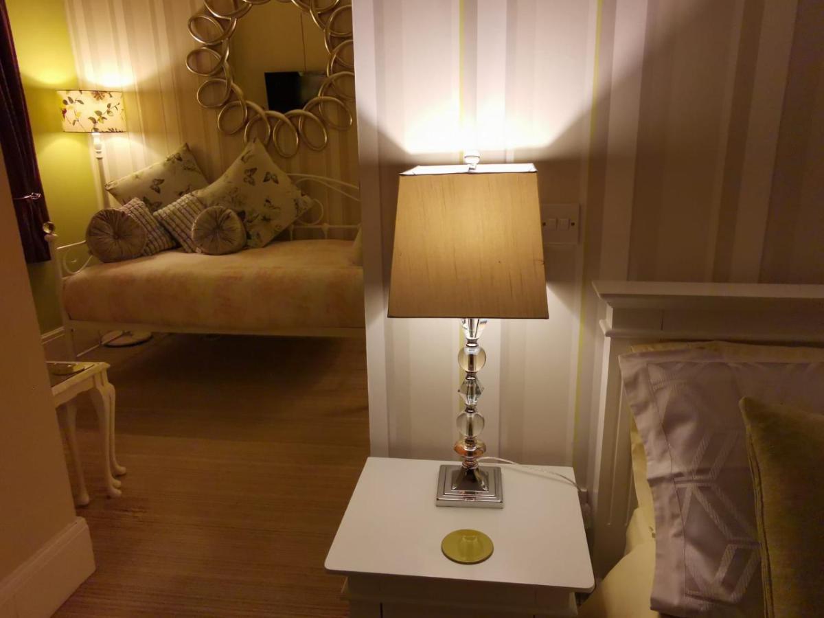 לינה וארוחת בוקר סאות'פורט Vale House מראה חיצוני תמונה