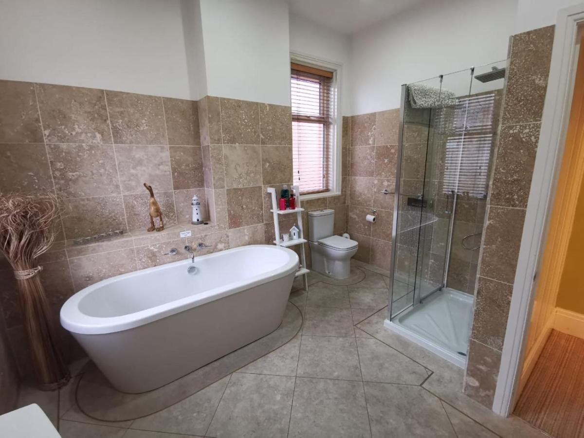 לינה וארוחת בוקר סאות'פורט Vale House מראה חיצוני תמונה